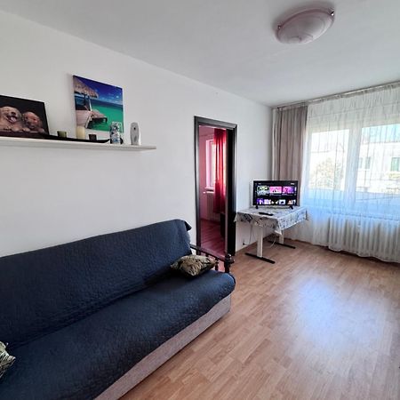 Cozy Apartments Bacău Exterior foto