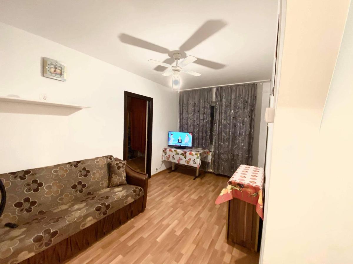 Cozy Apartments Bacău Exterior foto