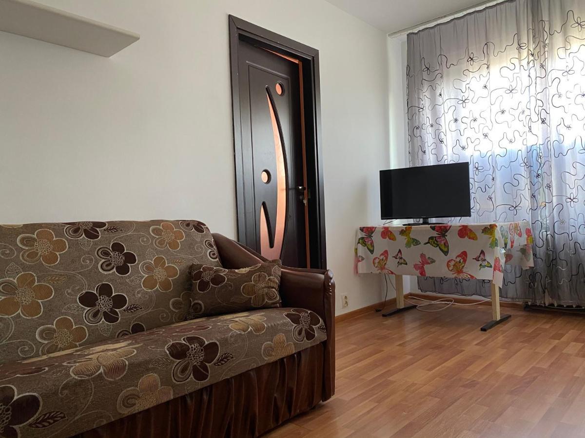 Cozy Apartments Bacău Exterior foto